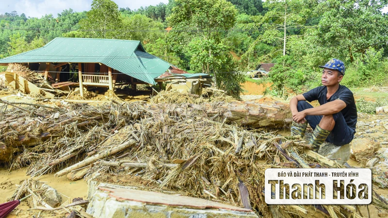 Im Dorf Yen Nhan wurden nach der Flut Dutzende Häuser weggeschwemmt