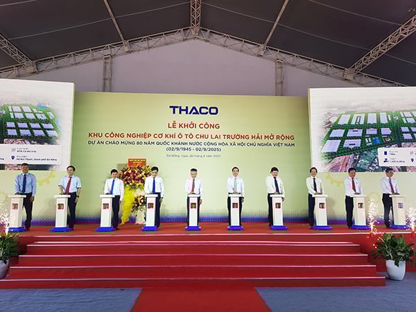 Nhấn nút khởi công KCN Cơ khí ô tô Chu Lai Trường Hải mở rộng.