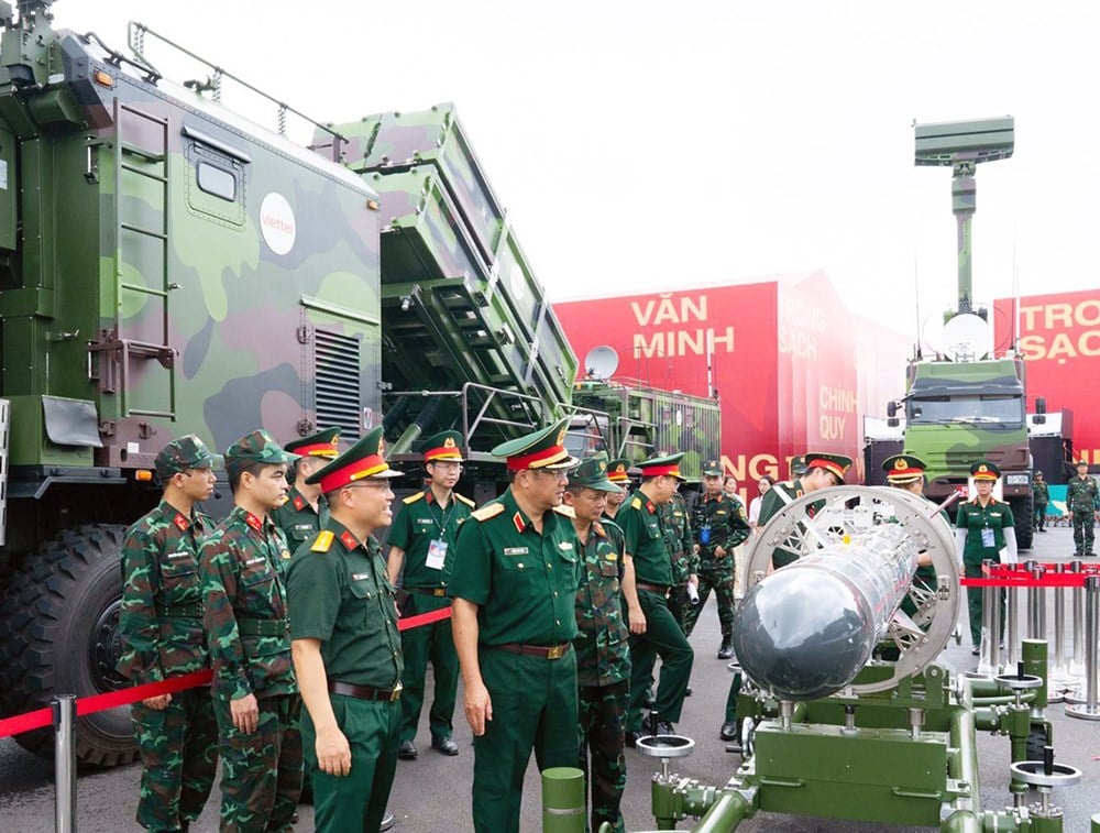 Ngắm dàn khí tài “khủng” của Viettel tại Triển lãm Thành tựu đất nước  - ảnh 6