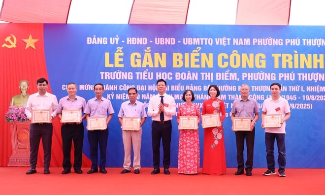 Phường Phú Thượng khánh thành công trình chào mừng 80 năm Cách mạng tháng Tám thành công và Quốc khánh 2/9- Ảnh 5.