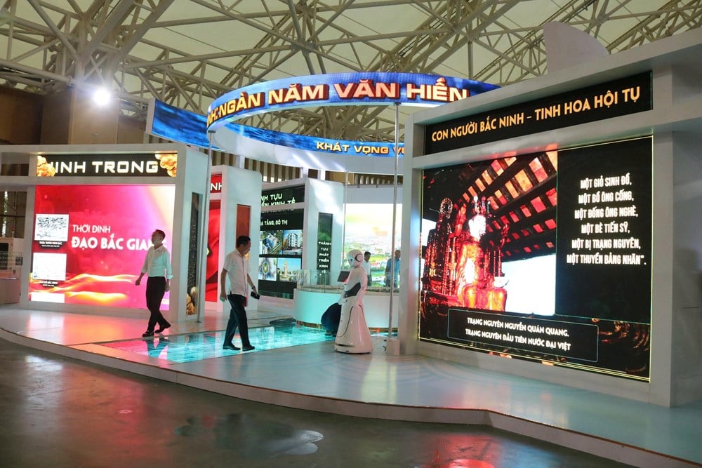 Bac Ninh : De nombreuses activités artistiques et interactives à l'exposition « Réalisations nationales » - photo 1