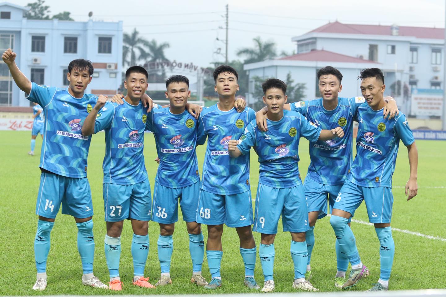 Hòa Bình vẫn đá hạng nhất, VPF mừng hơn bắt được vàng: Xin đổi tên, chuyển sang sân Việt Trì- Ảnh 1.