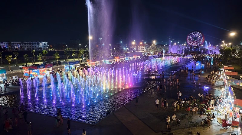 Sun Group ឧបត្ថម្ភខេត្ត Ninh Binh បាញ់កាំជ្រួចរយៈកំពស់ខ្ពស់ ដើម្បីអបអរសាទរទិវាបុណ្យជាតិ ថ្ងៃទី២ ខែកញ្ញា