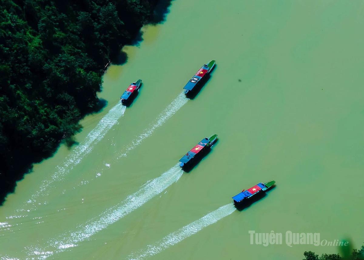 Thành tựu nhiệm kỳ 2020 - 2025, du lịch Tuyên Quang khẳng định vị thế - Ảnh 1.