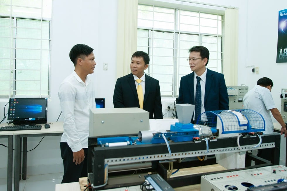 Thêm 3 ngành kỹ thuật của Trường ĐH Trà Vinh đạt kiểm định ABET- Ảnh 1.