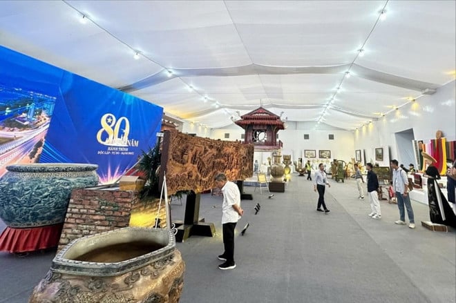 khong-gian-ha-noi-tai-trien-lam-80-nam-thanh-tuu-dat-nuoc3.jpg