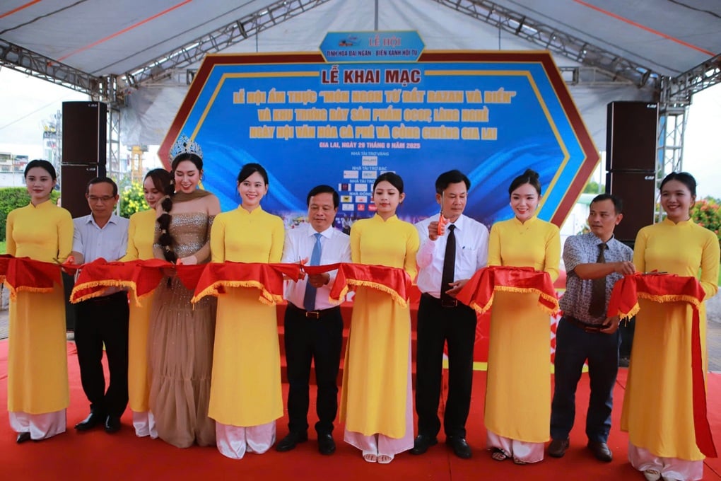 5.000 suất cá ngừ chiêu đãi du khách miễn phí - 1