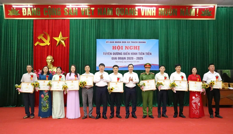 ឃុំថាច់ក្វាង សរសើរគំរូជឿនលឿនក្នុងដំណាក់កាល ២០២០-២០២៥