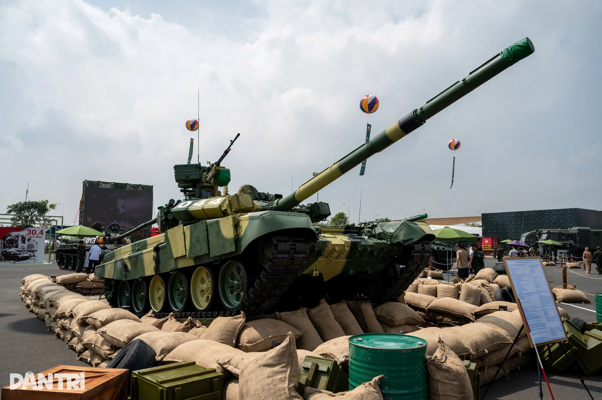 Xe tăng T-90S - Nắm đấm thép” của Quân đội Nhân dân Việt Nam - 4
