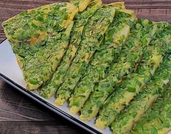 Đầu bếp bày cách làm món ăn ngon nhất từ ngồng tỏi giúp khỏe mạnh để đi chơi sớm khuya mừng Đại lễ, ấm áp cả tháng 7 âm- Ảnh 5.