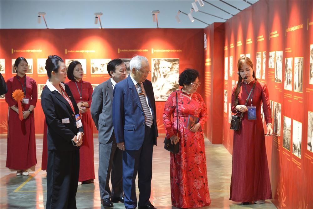 Bảo tàng Hồ Chí Minh khai mạc Trưng bày chuyên đề “Hồ Chí Minh - Chân dung một con người”