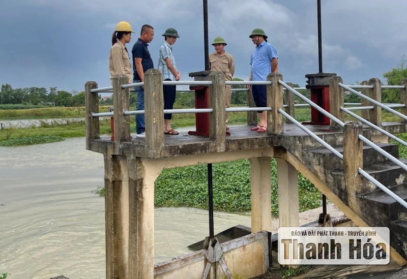 Operating 60 pumping stations to drain floodwaters and protect agricultural production