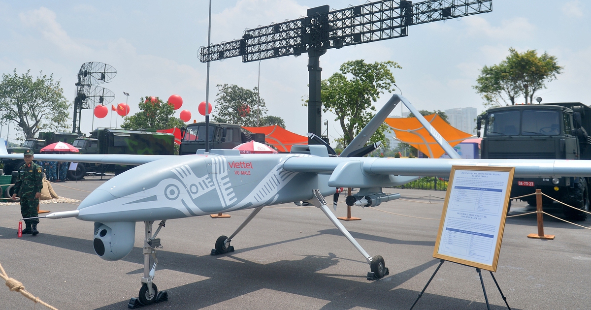 Cận cảnh UAV Việt Nam sản xuất mang được tên lửa, bom thông minh