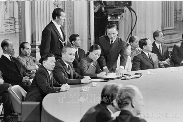 nguyen-thi-binh-a.png