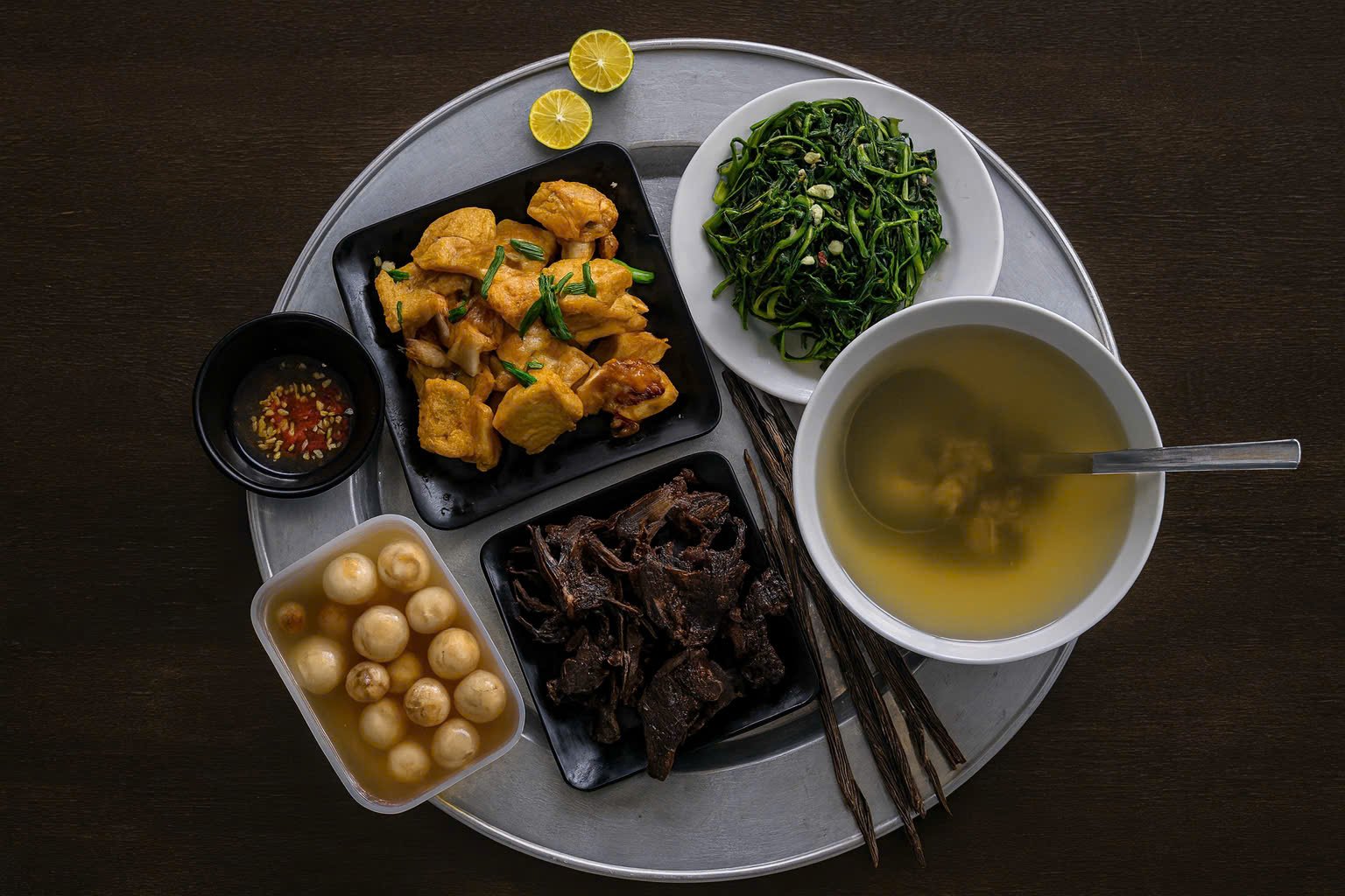 Mâm cơm gia đình - Ảnh 42.