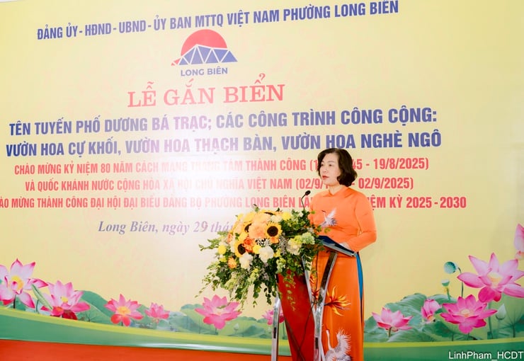 Phường Long Biên gắn biển tên tuyến phố, công trình công cộng chào mừng Quốc khánh 2/9- Ảnh 4.