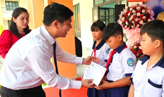 Khánh thành Trường tiểu học Tân Thông Hội hơn 110 tỉ đồng tại Củ Chi- Ảnh 3.