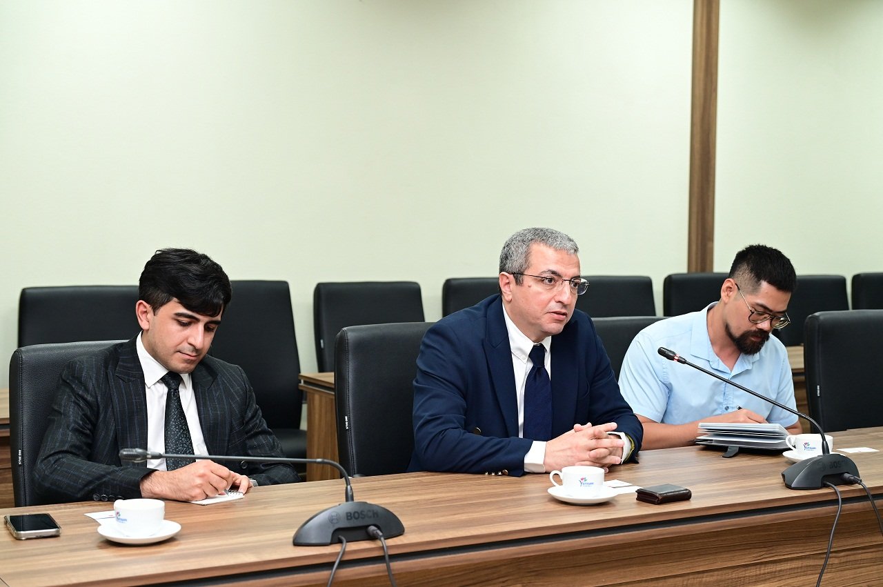 Tăng cường kết nối, mở rộng hợp tác du lịch Việt Nam - Azerbaijan - Ảnh 2.