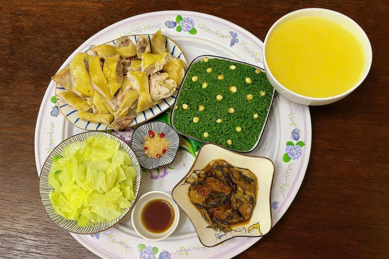 Mâm cơm gia đình - Ảnh 28.