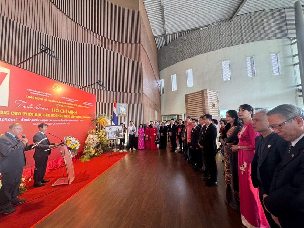 រៀបចំសកម្មភាពជាបន្តបន្ទាប់អំពីប្រធានហូជីមិញនៅប្រទេសថៃ - រូបថត ៣