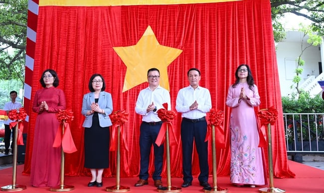 “80 năm rạng rỡ non sông”: Kết nối lịch sử với công chúng bằng công nghệ số - Ảnh 2.