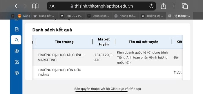Nữ sinh lo lắng khi kết quả xét tuyển đại học đang đậu thành trượt- Ảnh 1.
