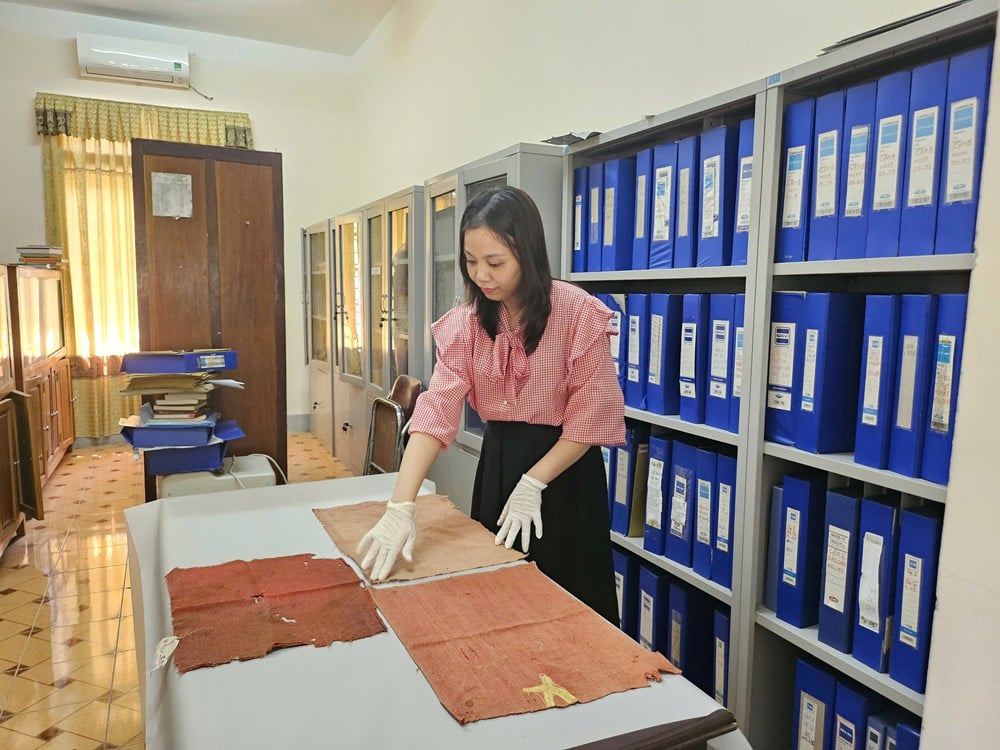 “អាស័យដ្ឋានក្រហម” ផ្សព្វផ្សាយស្នេហាជាតិ - រូបថត ៥