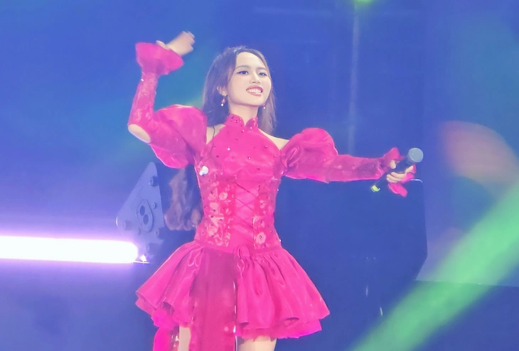 Phương Mỹ Chi - Ảnh 1.