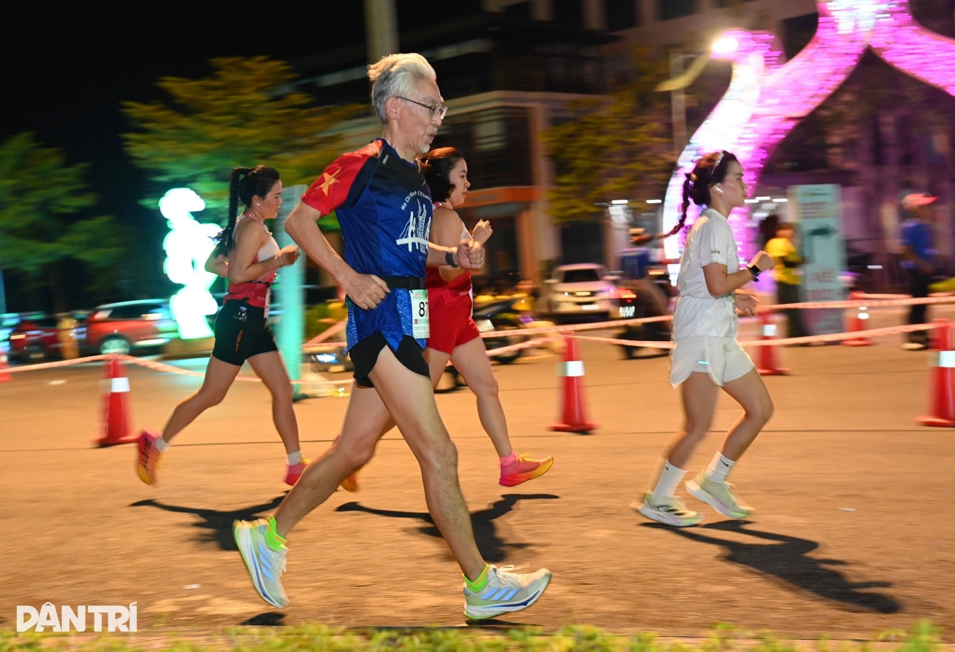 Những bước chạy trên cung đường rực rỡ của Quảng Trị International Marathon - 10