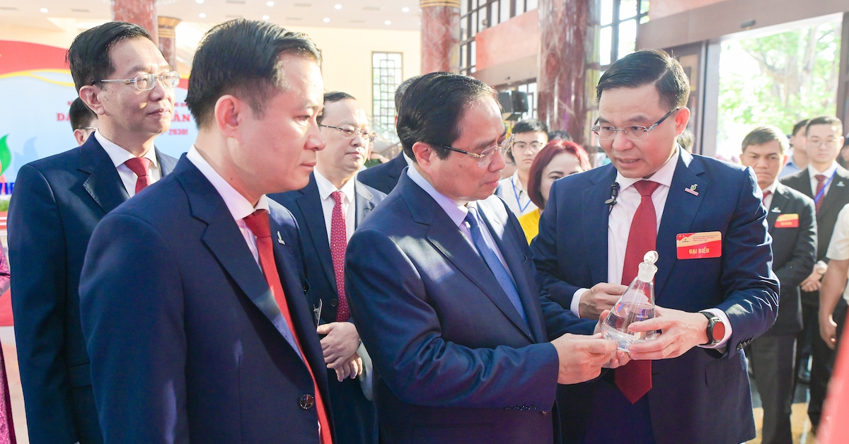'Lịch sử đặt chúng ta vào cuộc đối đầu chưa từng có tiền lệ', và cách Petrovietnam 'vượt bão'