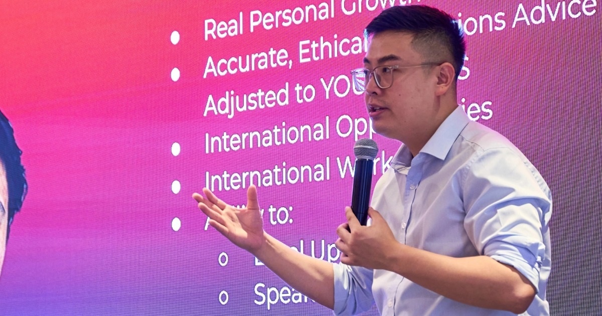 Alumni of 3 top schools in the world surprised about Vietnamese students