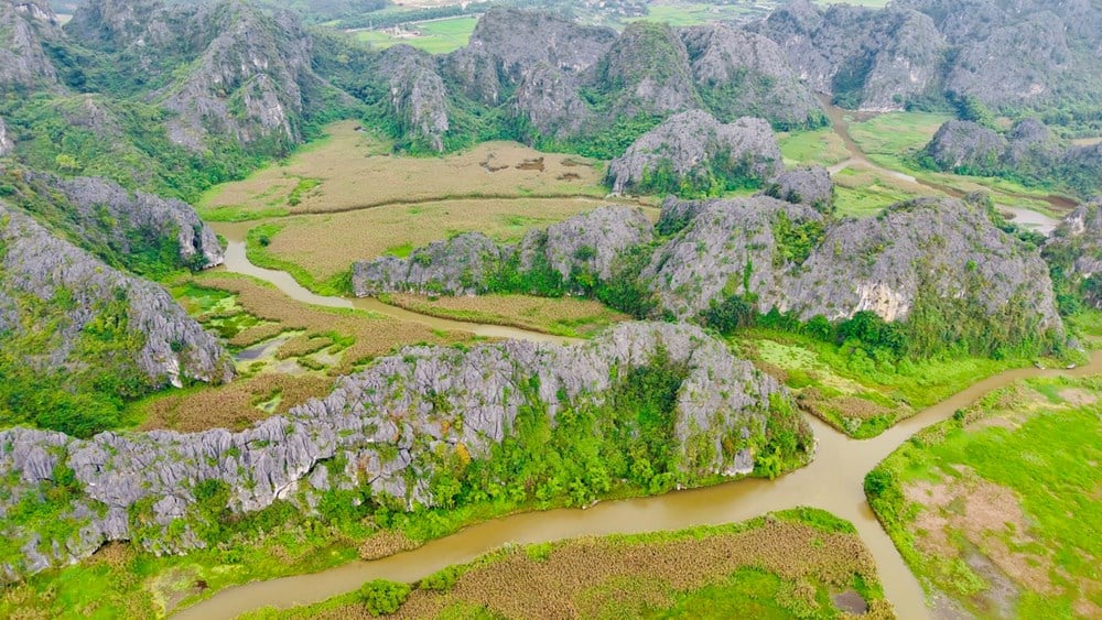 ទស្សនាផ្ទាំងគំនូរធម្មជាតិដ៏ធំបំផុតនៅវៀតណាម - រូបថត ១