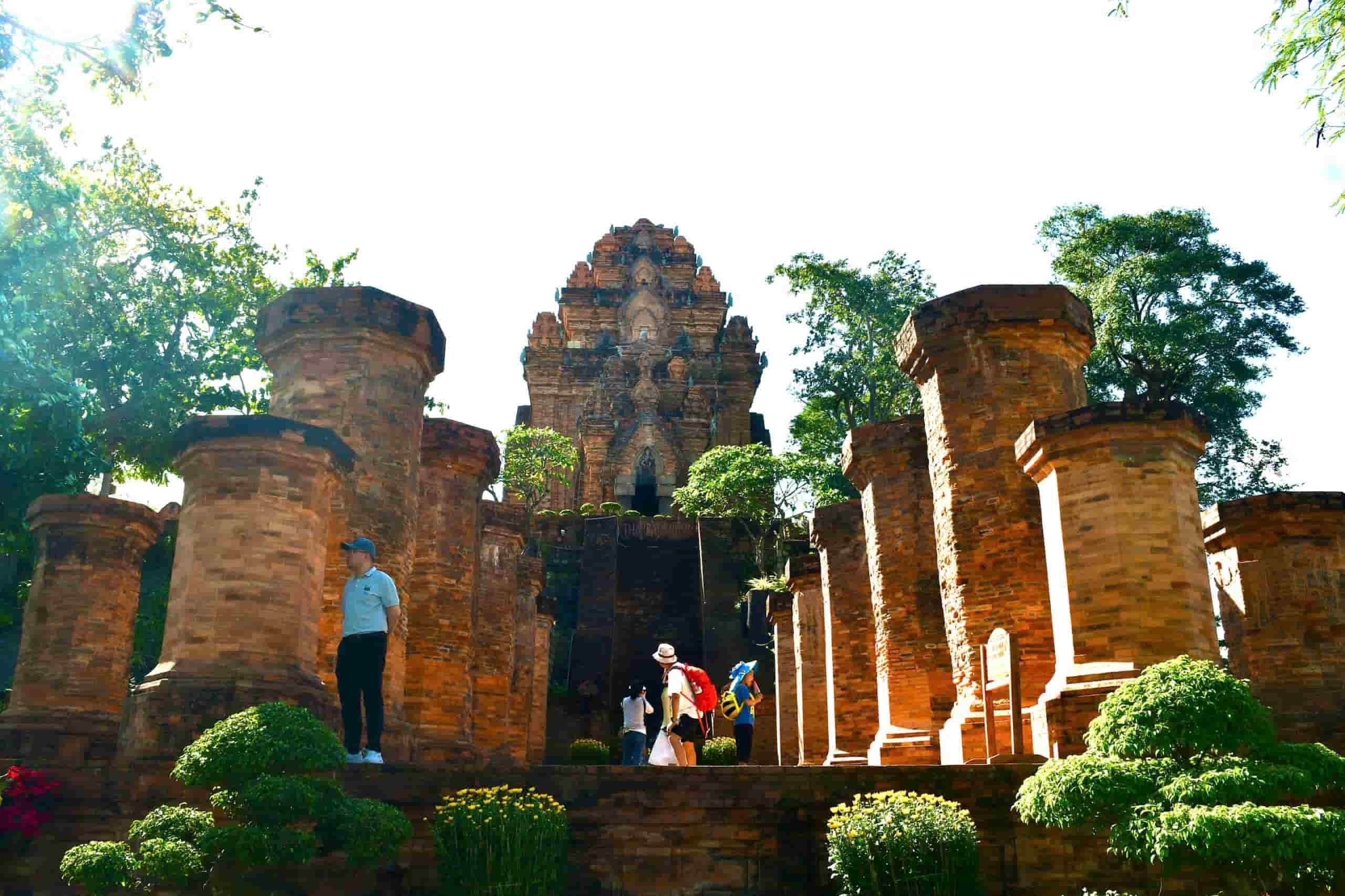 Nha Trang 4 days 3 nights itinerary: Detailed food and accommodation schedule