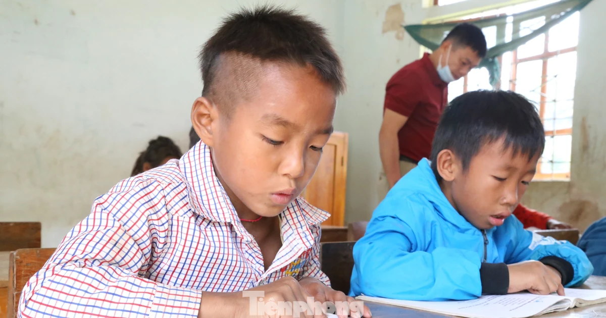 More than 5,000 billion VND needed to build 21 inter-level boarding schools in Nghe An