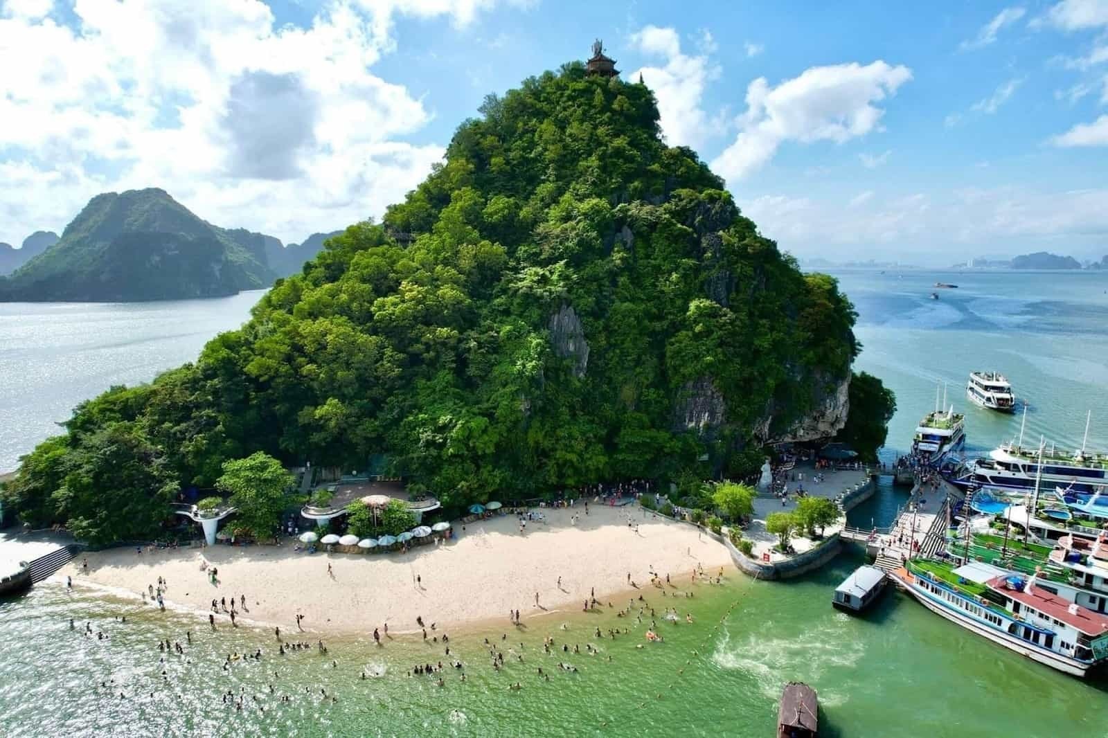 Lịch trình Hạ Long 3 ngày 2 đêm: Vui chơi thả ga, chi phí rẻ
