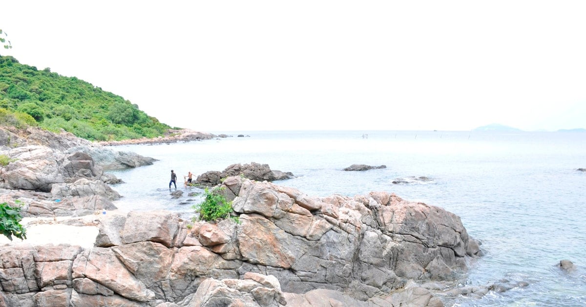 Hoang sơ Ghềnh Bàng