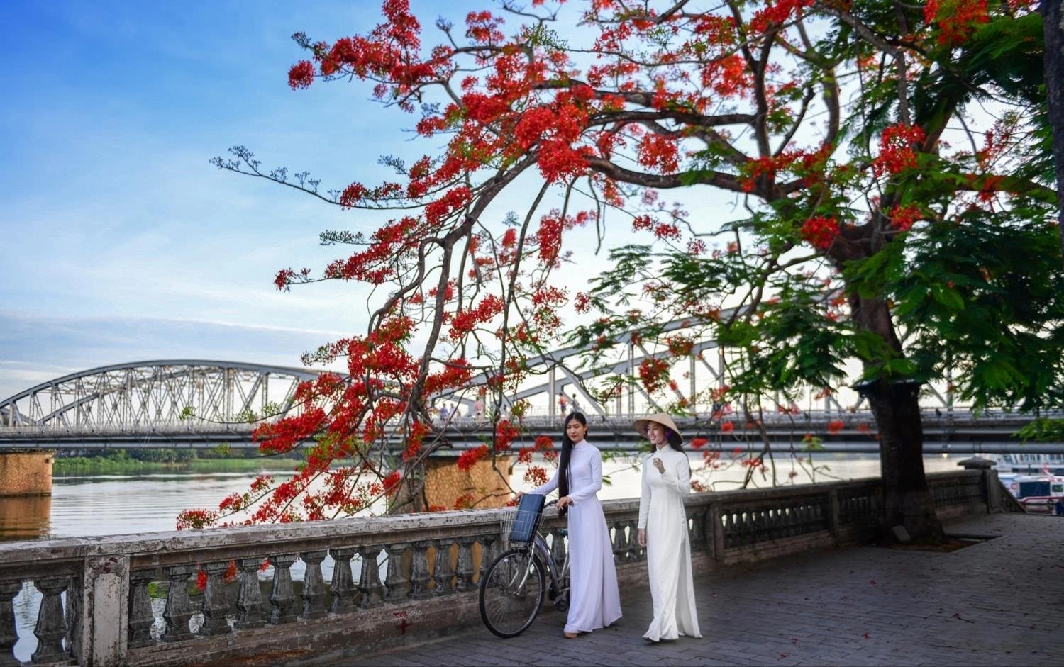 Complete and detailed 3-day, 2-night Hue travel experience
