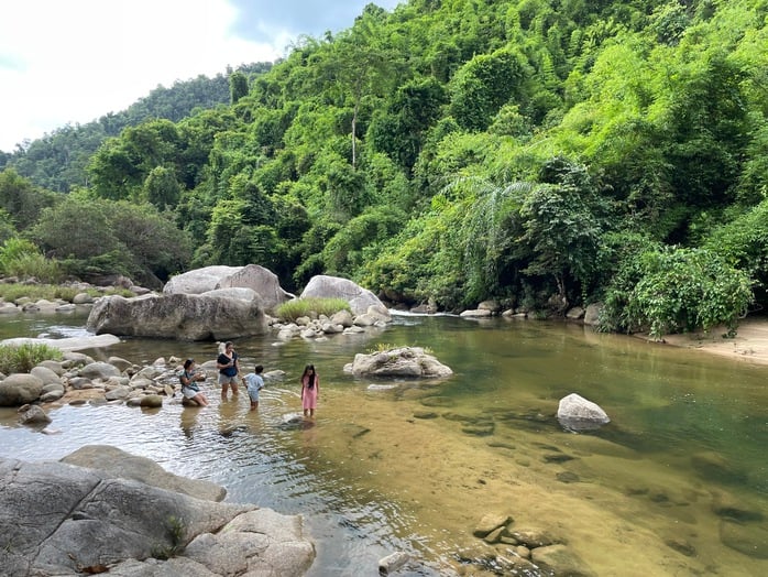 Khám phá nhà bác sĩ Yersin trên đỉnh Hòn Bà tại khánh hòa - Ảnh 8.