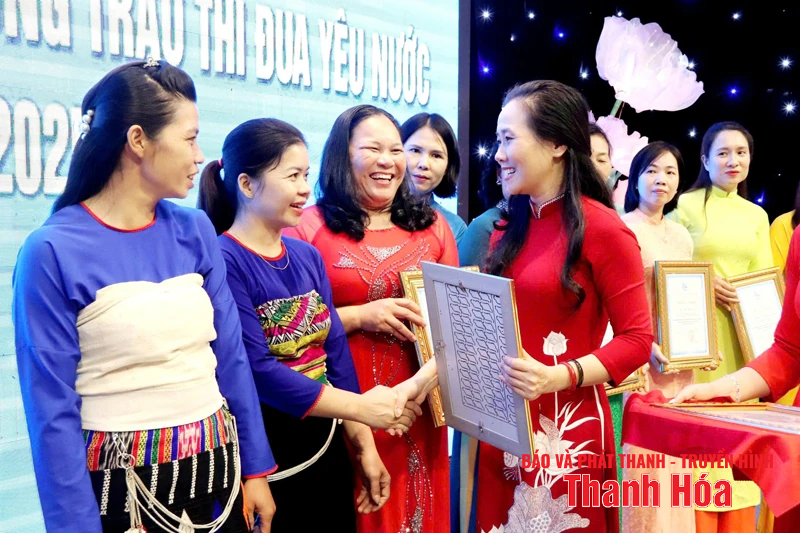 សម្រាប់ការអភិវឌ្ឍន៍ស្ត្រី