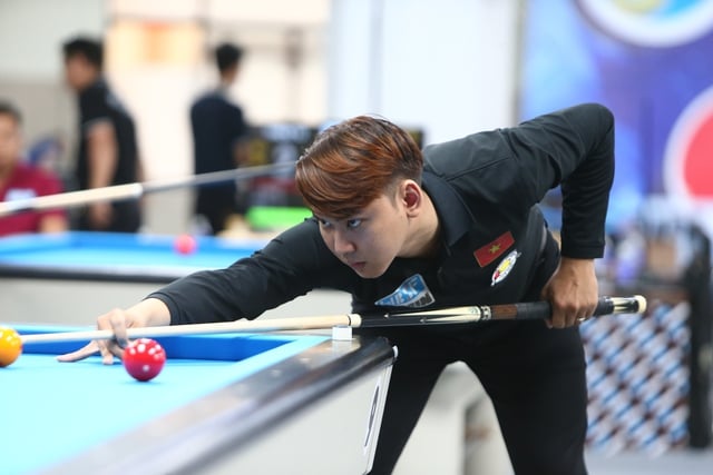 Billiards: Đệ tử của Trần Quyết Chiến tung sê-ri lớn, ngược dòng ấn tượng- Ảnh 1.