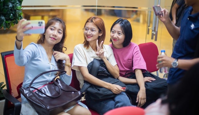 Nộp lệ phí xét tuyển CĐ - ĐH, thí sinh 