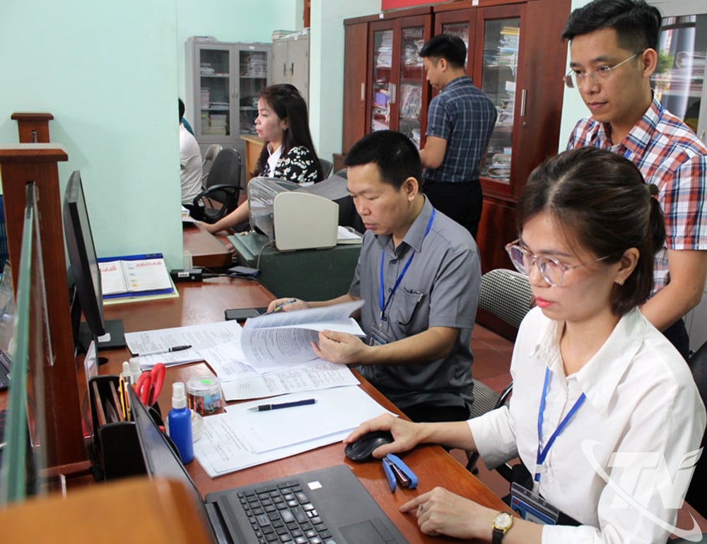 Cán bộ xã An Khánh