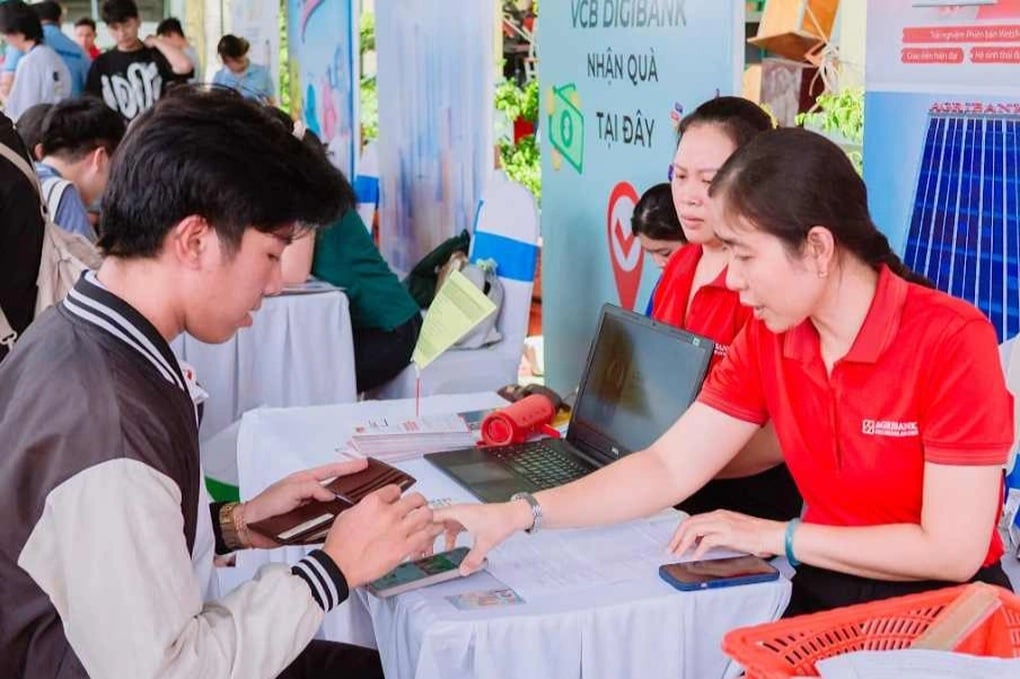Điều đặc biệt “hạ gục” sinh viên bằng giỏi trong cuộc cạnh tranh việc làm - 2