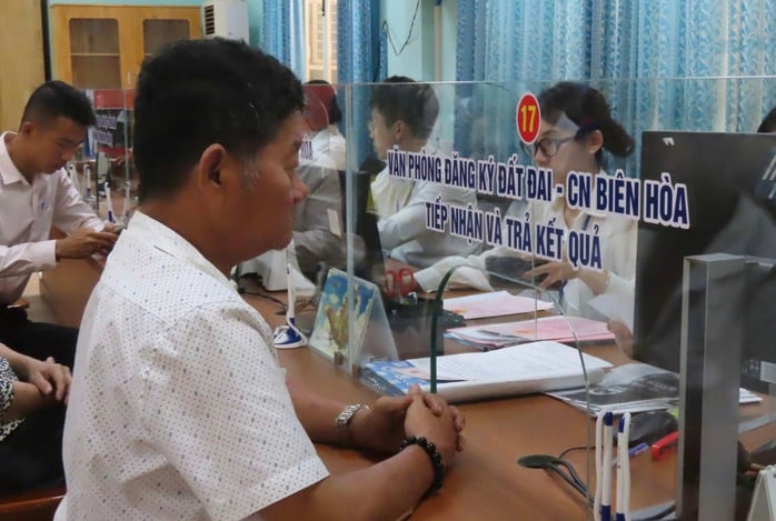 Đồng Nai chấn chỉnh việc lạm dụng yêu cầu nộp bản sao chứng thực khi giải quyết thủ tục hành chính- Ảnh 1.