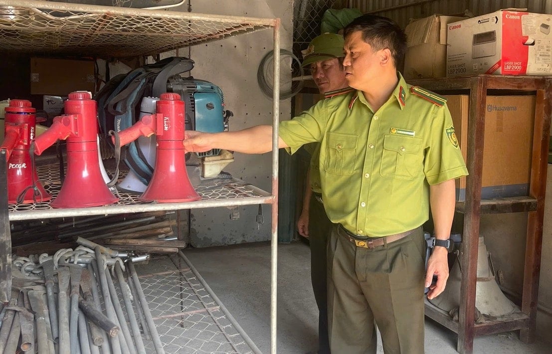 van truong mưtt
