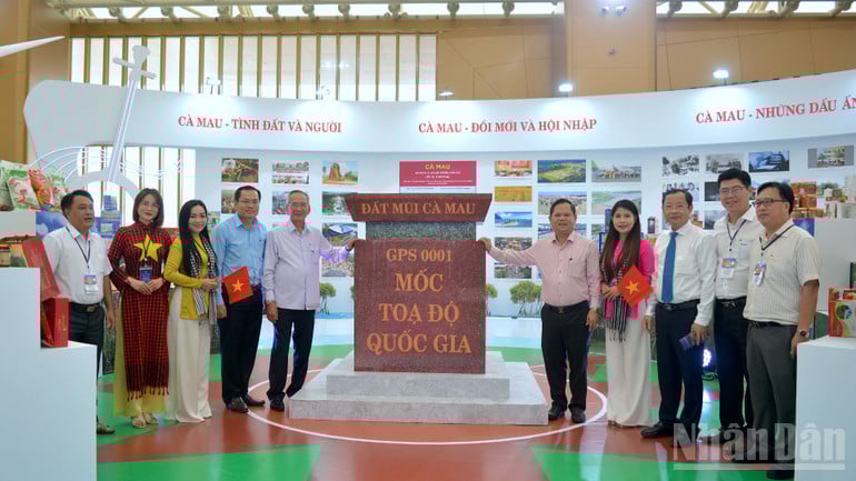 ndo_br_trien-lam-18-872.jpg