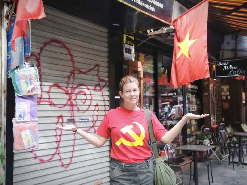 Turis asing antusias dengan suasana 2 September di Vietnam -0