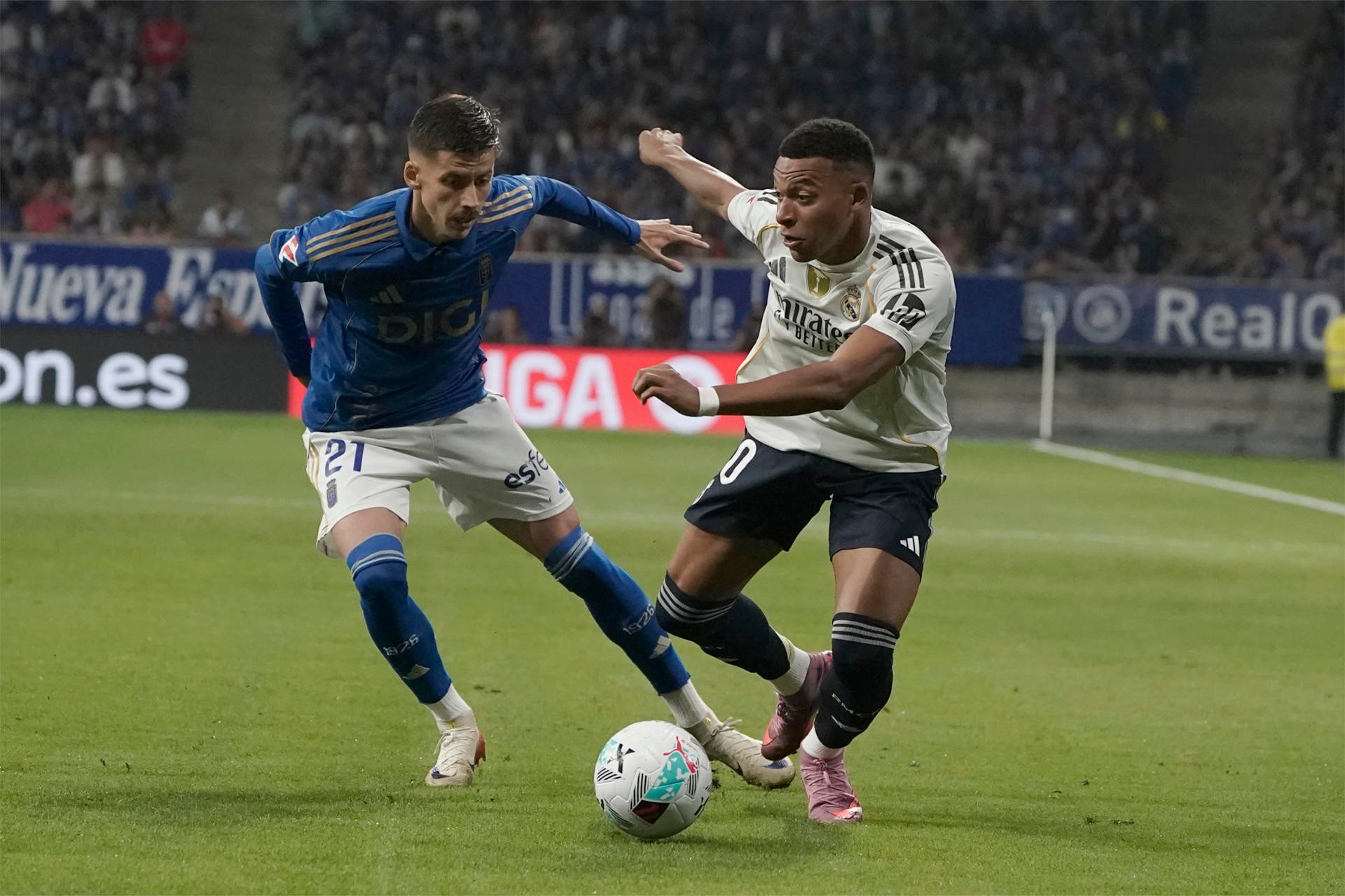 EFE - مبابي ريال مدريد Oviedo.jpg