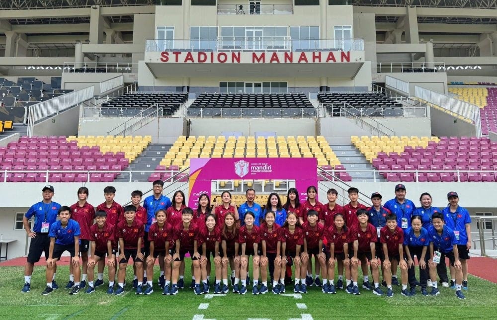 Vietnam U16 women's team won bronze medal at Southeast Asian tournament - photo 1
