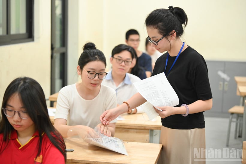 Candidatos ao Exame de Conclusão do Ensino Médio de 2025 (Foto: THE DAI)